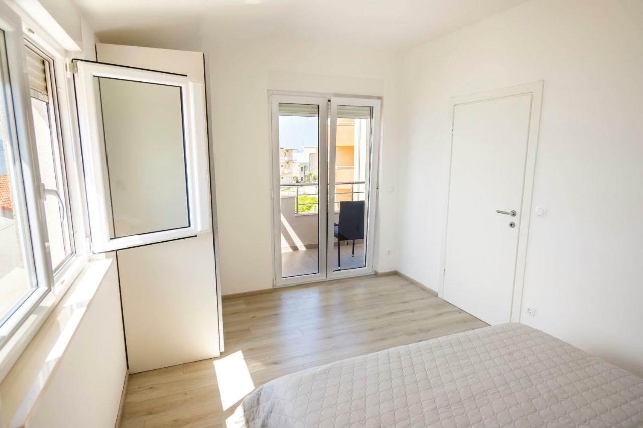 Apartmani Ticinovic Omis Exterior photo