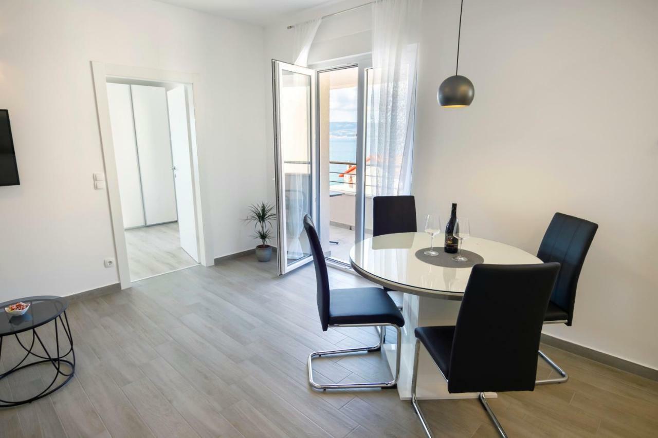 Apartmani Ticinovic Omis Exterior photo