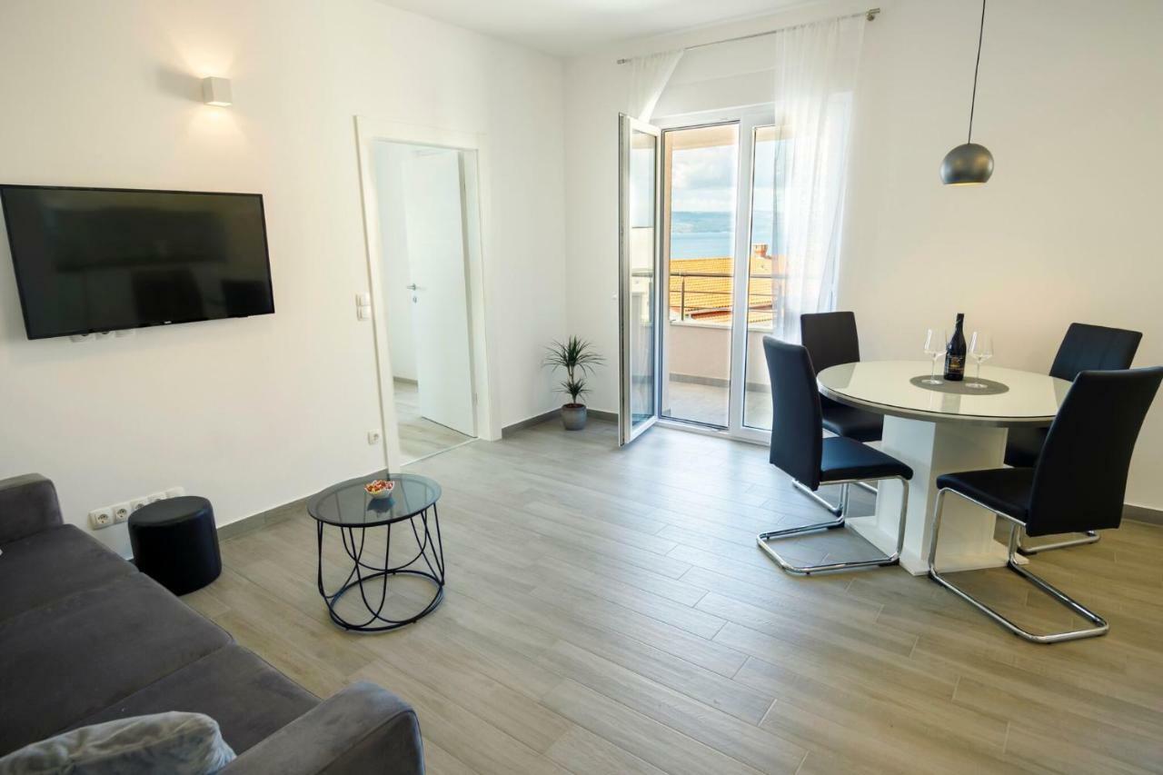 Apartmani Ticinovic Omis Exterior photo