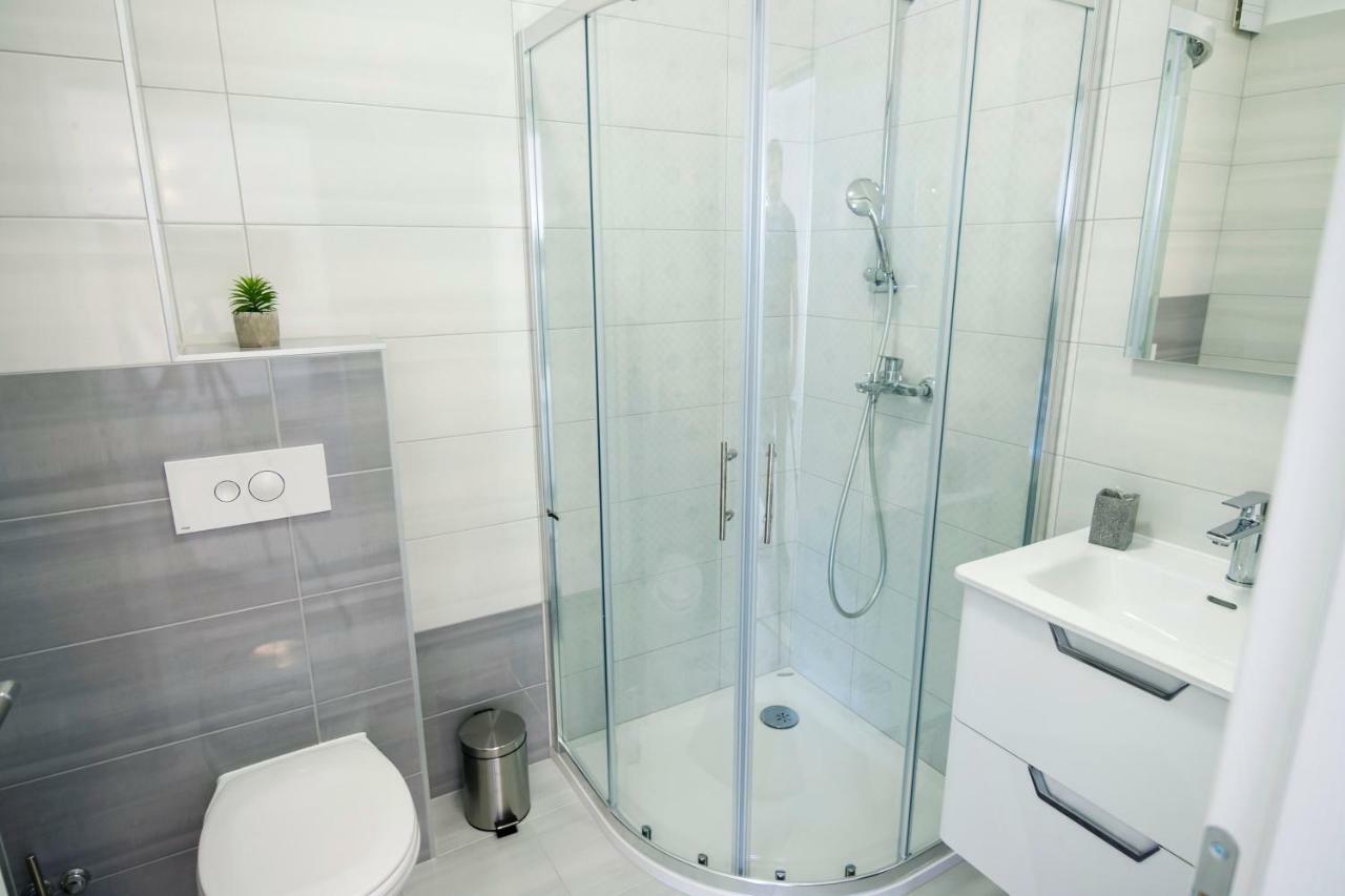 Apartmani Ticinovic Omis Exterior photo